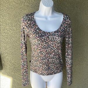 No.106 Mudd Gray and Orange Fitted floral long sleeve shirt size small